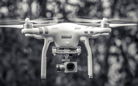 Nos drones Kreatic Les drone Kreatic vous garantissent des images de qualité pour votre enreprise à Lille, Roubaix et dans tout le Nord pas-de-Calais